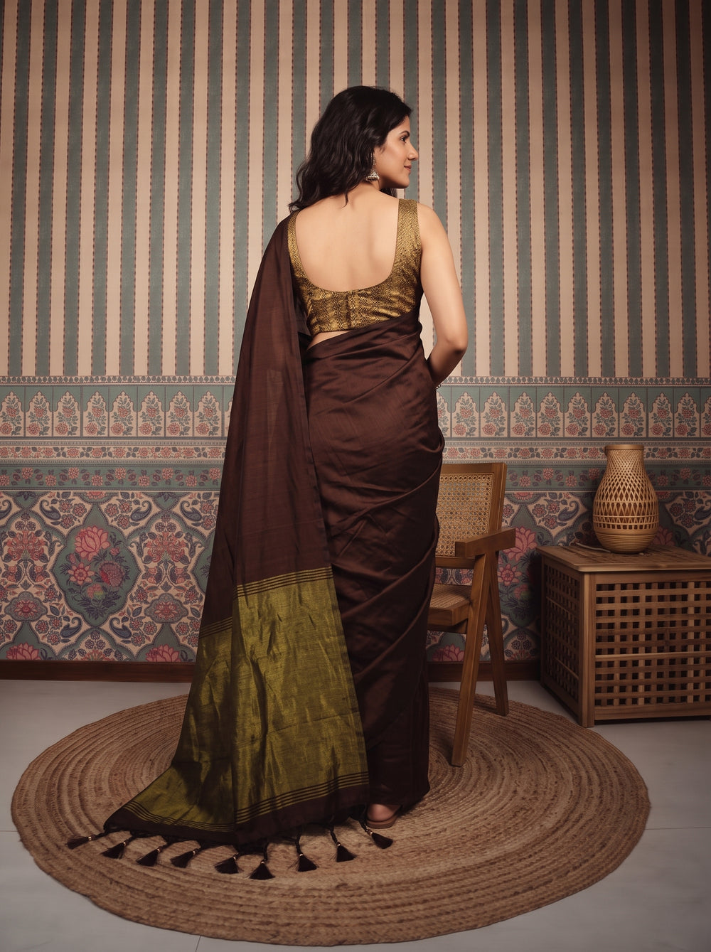 Zora Dark Brown