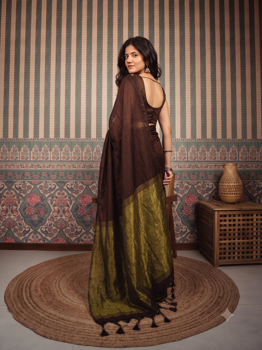 Zora Dark Brown