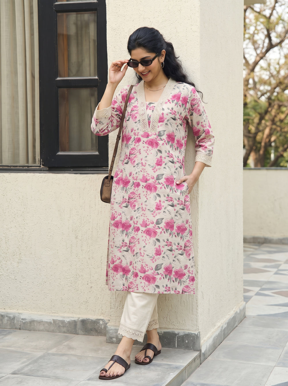 Inaaya Pink Kurta Set front view – The Suitable
