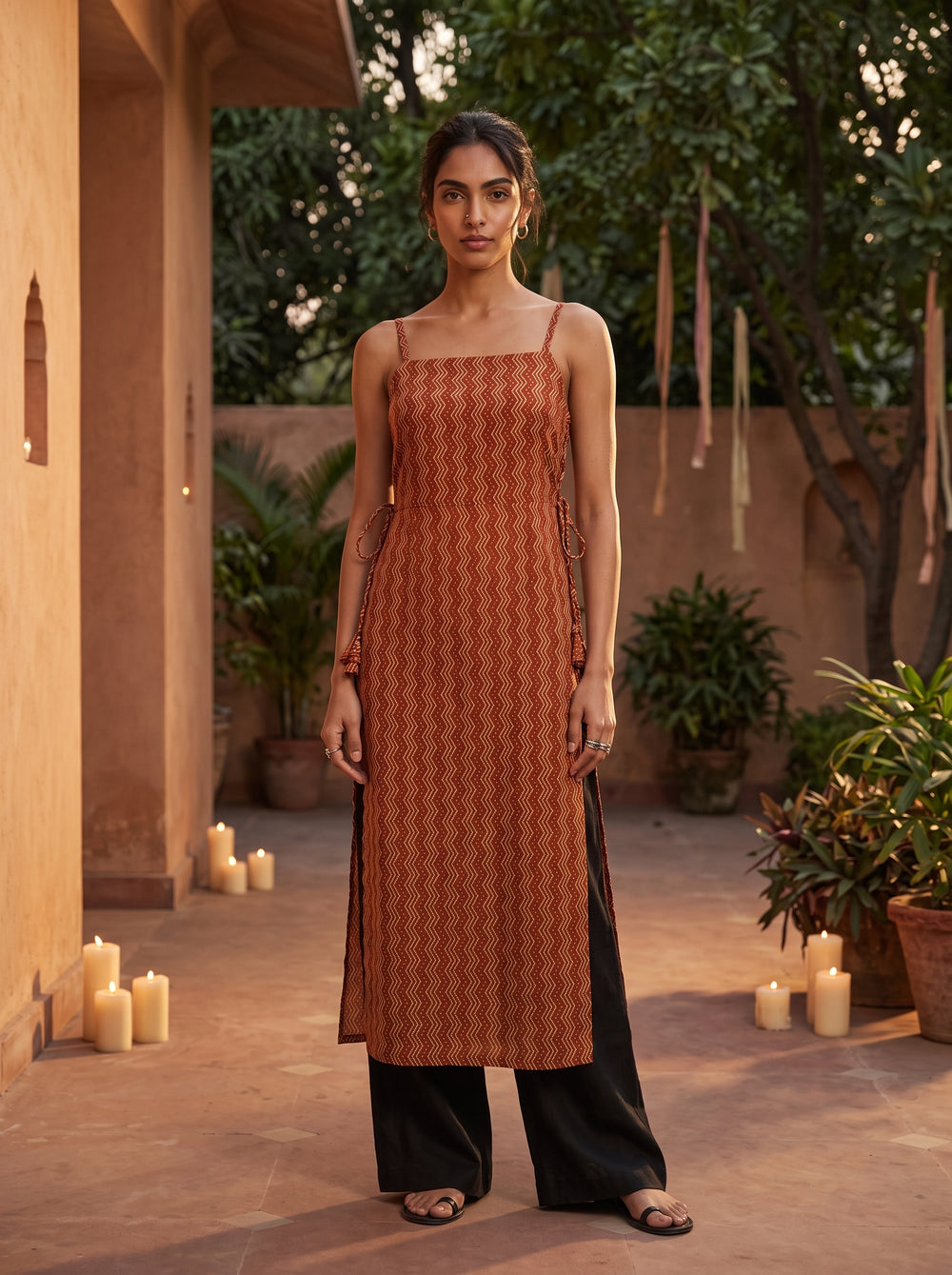 Mastani Maroon front view – The Suitable