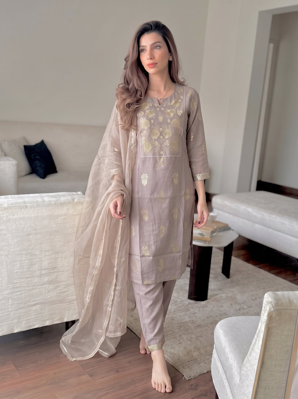 Zoya Mocha Mousse Suit Set styled view 5 – The Suitable