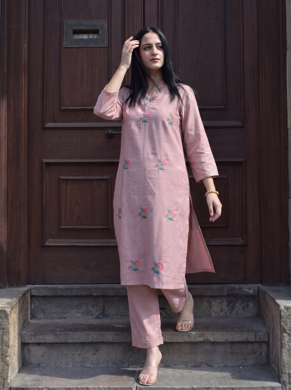 Naira Mauve Co-Ord Set styled view 4 – The Suitable