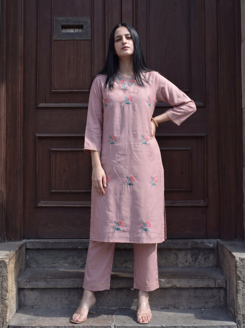 Naira Mauve Co-Ord Set styled view 5 – The Suitable