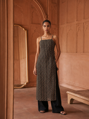 Mastani Black product view 1 – The Suitable