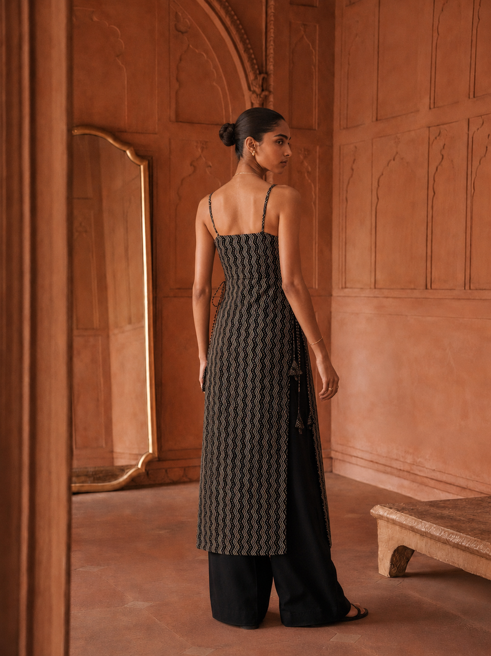 Mastani Black product view 4 – The Suitable
