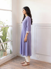 Saanvi Purple Kurta Set side view – The Suitable