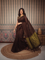 Zora Dark Brown