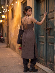 Bawri Black back view – The Suitable