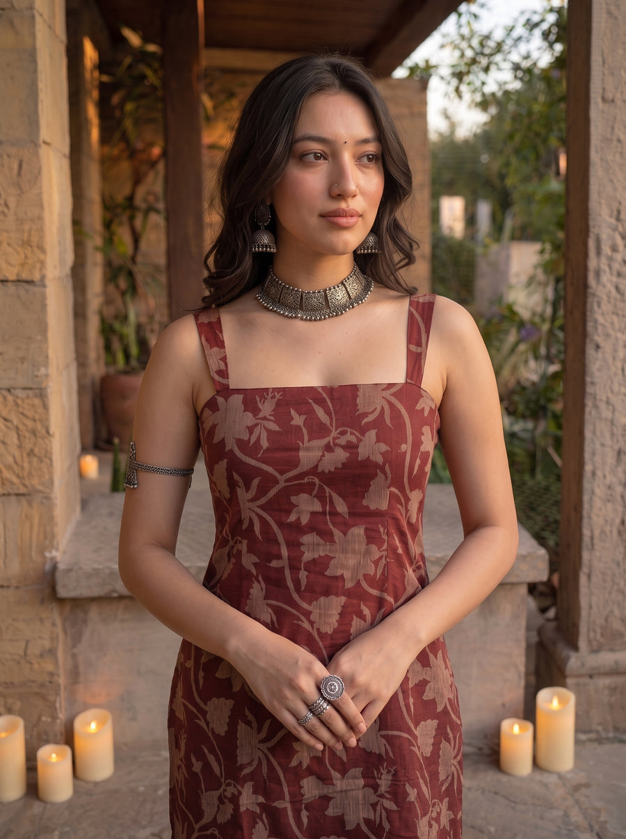 Gulnaar Red neckline detail – The Suitable
