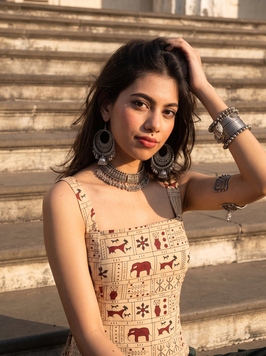 Gustaakh Beige Maroon neckline detail – The Suitable