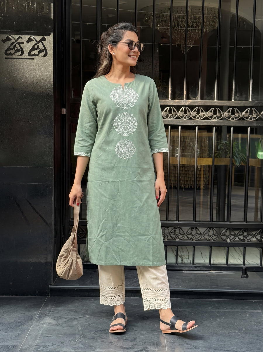 Aaira Green Kurta Set front styled view – The Suitable