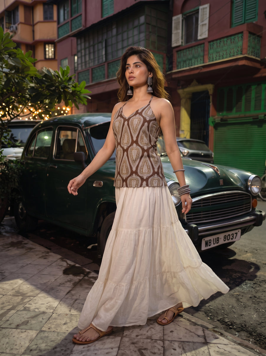 Kashish Brown styled view 5 – The Suitable