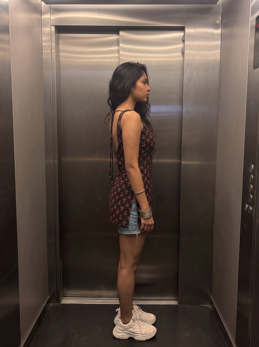 Mirchi Black side view – The Suitable