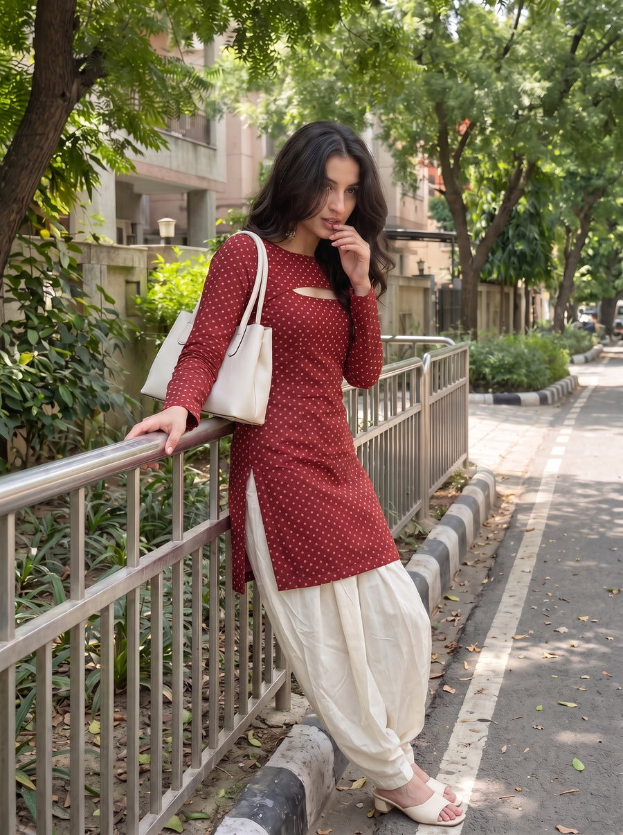 Nazar Crimson Red styled view 6 – The Suitable