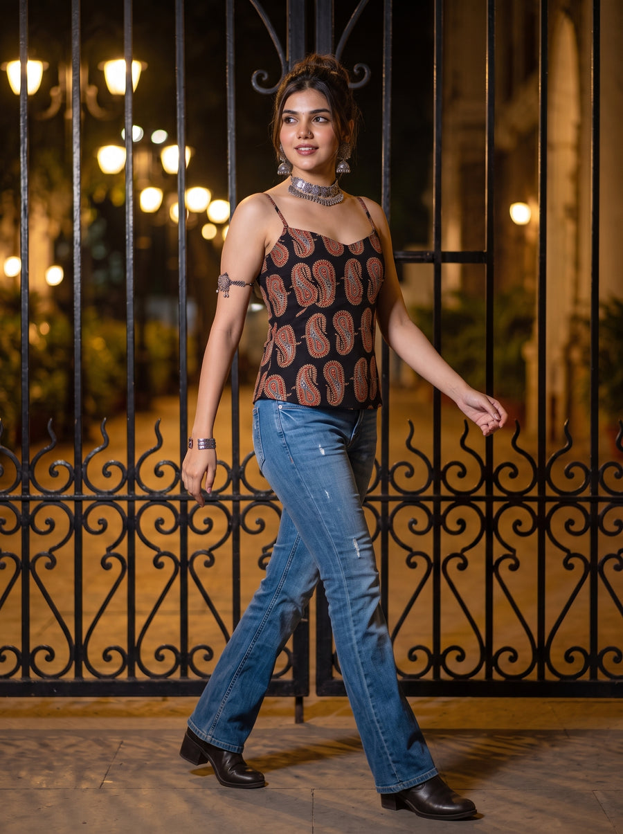 Ada Black styled view 5 – The Suitable