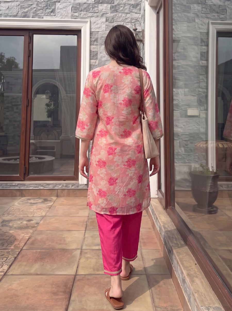 Gul Pink Kurta Set back view – The Suitable
