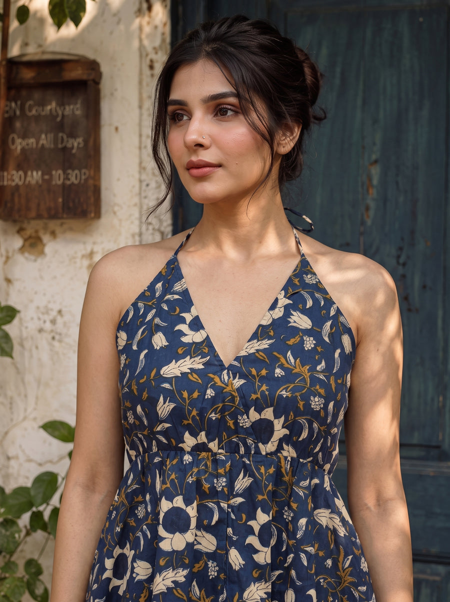 Banjaran Navy neckline detail – The Suitable