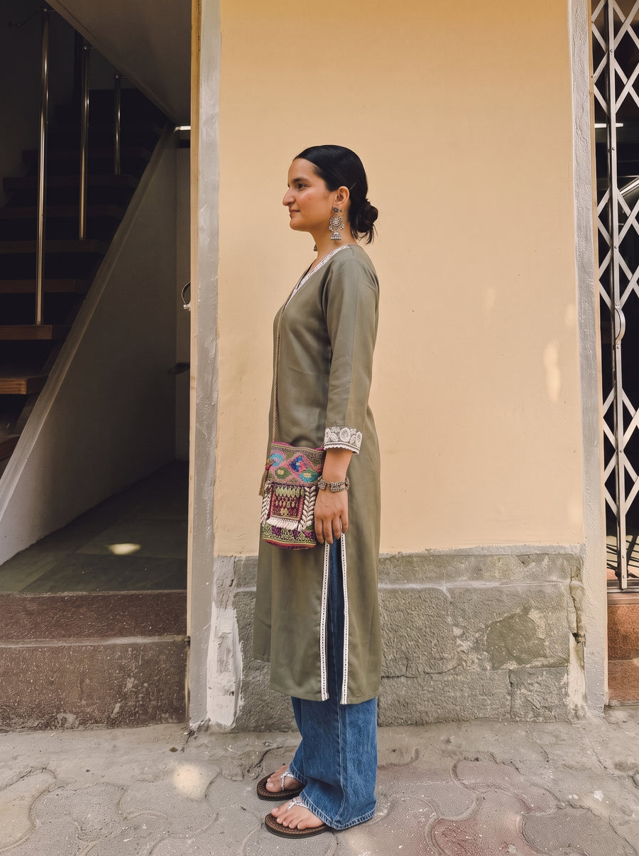 Rhea Olive Straight Kurta side view – The Suitable