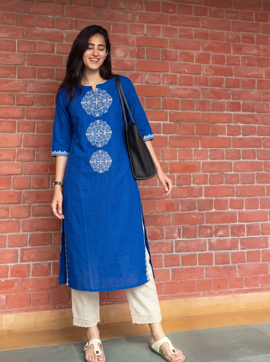 Aaira Blue Kurta Set front view – The Suitable