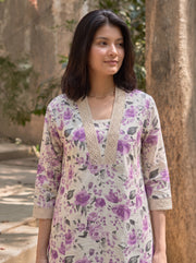 Inaaya Purple Kurta Set neckline detail – The Suitable