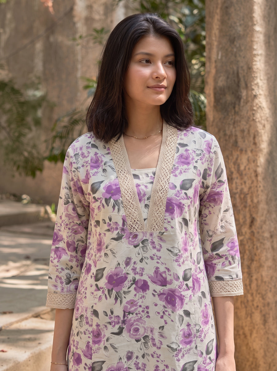 Inaaya Purple Kurta Set neckline detail – The Suitable