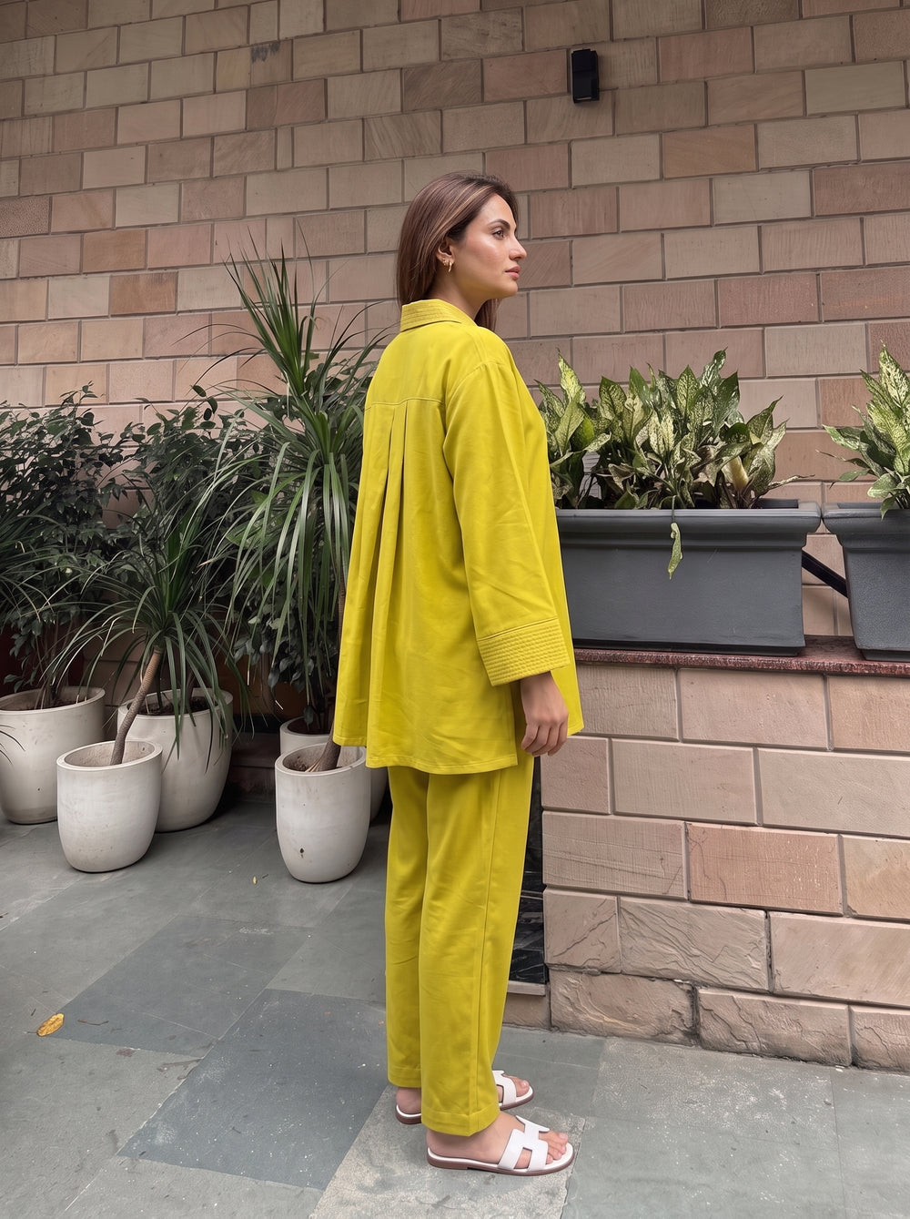 Kiara Yellow Co-Ord Set side view – The Suitable